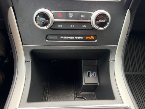 Used 2024 Ford Edge ST-Line AWD/4WD image 21