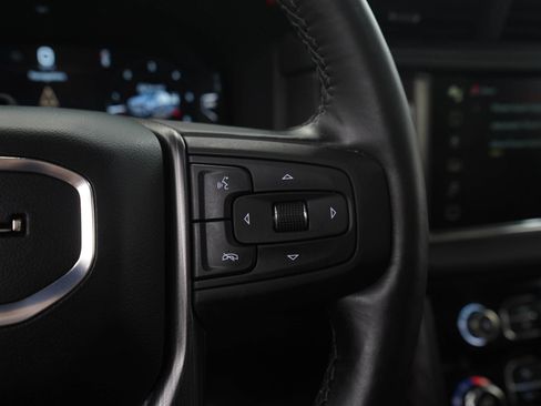 Used 2024 GMC Yukon Denali Ultimate AWD/4WD image 30