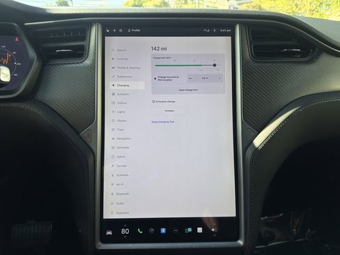 Used 2018 Tesla Model X 75D image 30