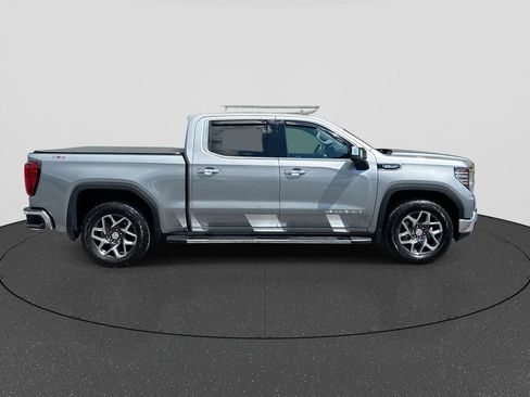 Used 2023 GMC Sierra 1500 SLT w/ SLT Premium Package AWD/4WD image 9