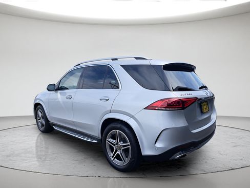 Used 2021 Mercedes-Benz GLE 350 4MATIC image 5