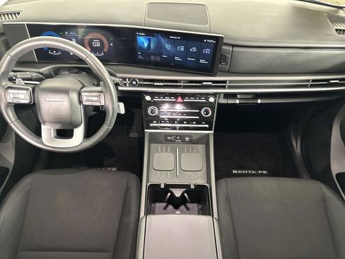 Certified 2025 Hyundai Santa Fe SE FWD image 14