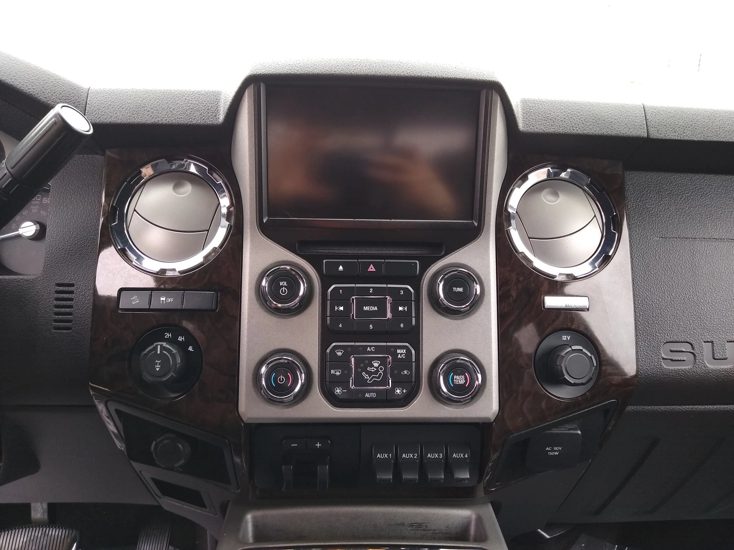 Used 2013 Ford F250 Platinum w/ FX4 Off Road Pkg AWD/4WD image 15