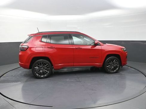 Used 2022 Jeep Compass Limited w/ (RED) Package AWD/4WD image 9