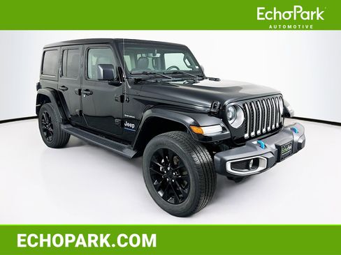Used 2023 Jeep Wrangler Unlimited Sahara w/ Cold Weather Group AWD/4WD image 1