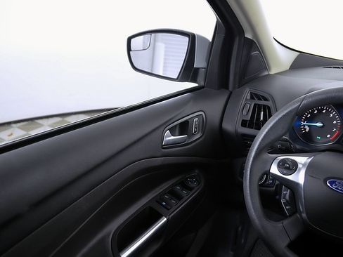 Used 2015 Ford Escape SE FWD image 25
