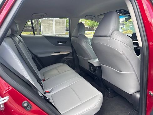 Used 2021 Toyota Venza XLE w/ Softex Package AWD/4WD image 22
