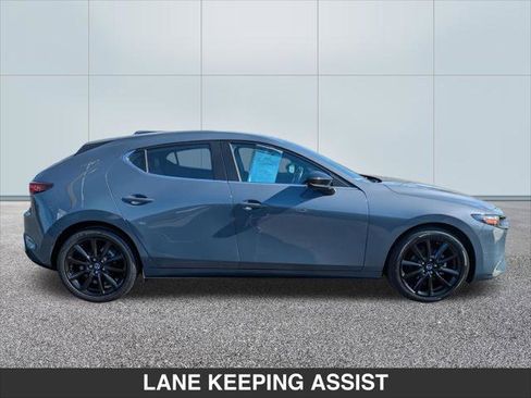Used 2023 MAZDA MAZDA3 s FWD image 6