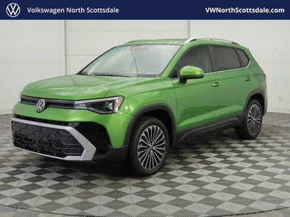 Certified 2025 Volkswagen Taos SE w/ Panoramic Sunroof Package