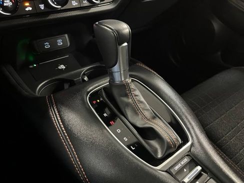 Used 2026 Honda HR-V Sport image 25