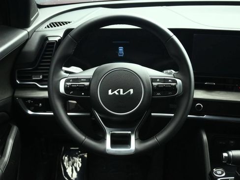 Certified 2025 Kia Sportage X-Line w/ Premium Package AWD/4WD image 12