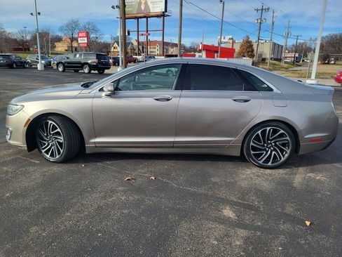 Used 2020 Lincoln MKZ w/ Convenience Package image 23