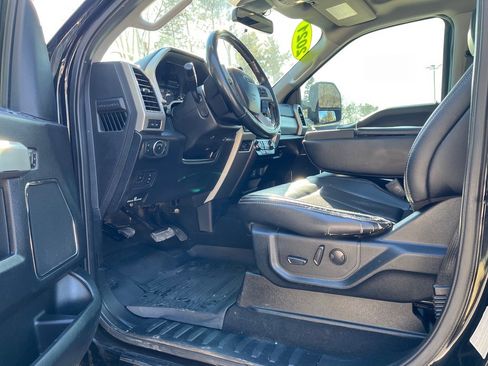 Used 2021 Ford F250 Lariat w/ Tremor Off-Road Package image 9