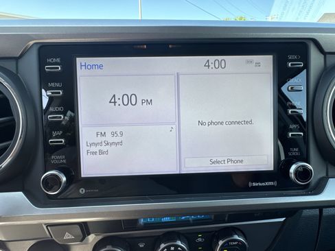Used 2023 Toyota Tacoma SR5 w/ Technology Package AWD/4WD image 18