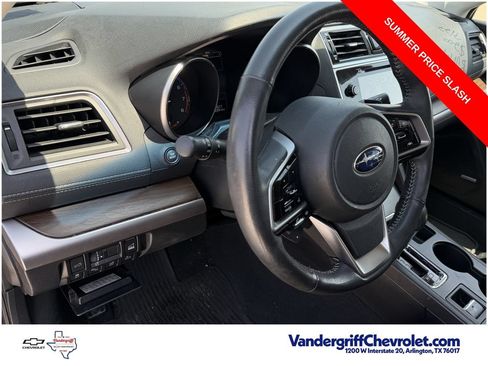 Used 2018 Subaru Outback 3.6R Touring w/ Popular Package #3 AWD/4WD image 8