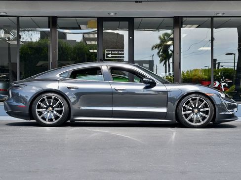 Used 2020 Porsche Taycan 4S AWD/4WD image 17
