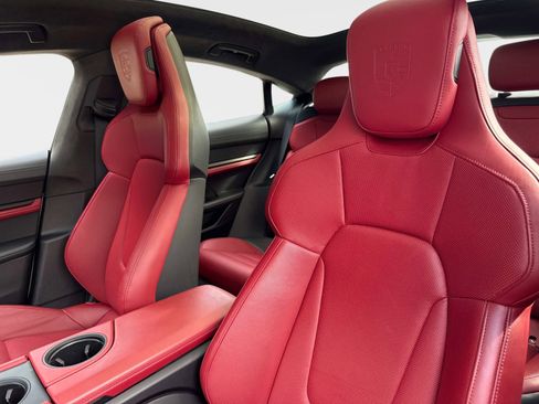 Used 2024 Porsche Taycan GTS image 39