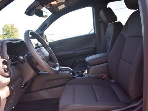 Used 2026 Chevrolet Colorado Trail Boss AWD/4WD image 24