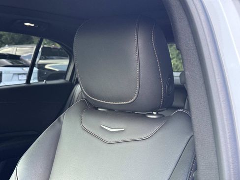 Used 2021 Cadillac XT4 Sport w/ Enhanced Visibility Package FWD image 13
