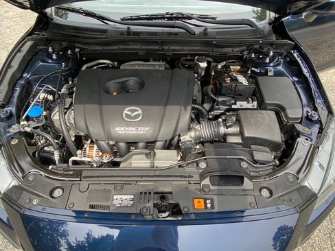 Used 2018 MAZDA MAZDA3 Touring FWD image 53