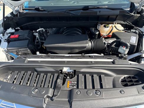 Used 2021 Chevrolet Silverado 1500 LTZ w/ Safety Package II AWD/4WD image 28