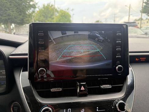 Used 2020 Toyota Corolla SE w/ SE Premium Package FWD image 18