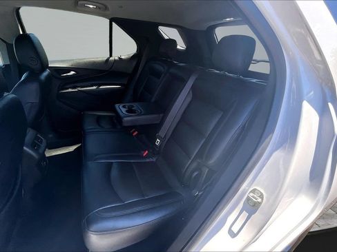 Used 2020 Chevrolet Equinox LT AWD/4WD image 16