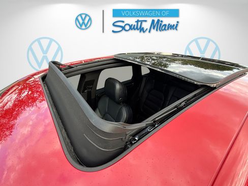 Used 2023 Porsche Macan S w/ Premium Package Plus image 17