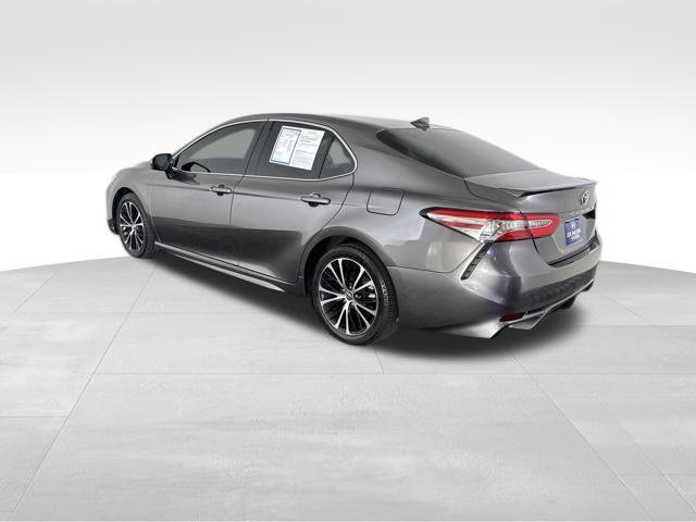 Used 2020 Toyota Camry SE FWD image 8