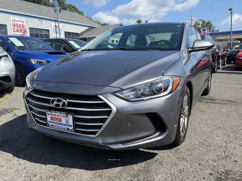 Used 2018 Hyundai Elantra SEL FWD image 3