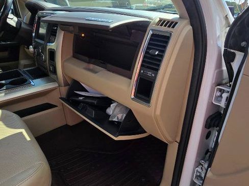 Used 2014 RAM 1500 Laramie w/ Convenience Group AWD/4WD image 26