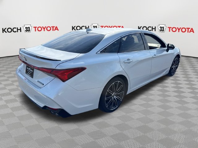 Used 2019 Toyota Avalon Touring w/ Advanced Safety Package FWD image 8