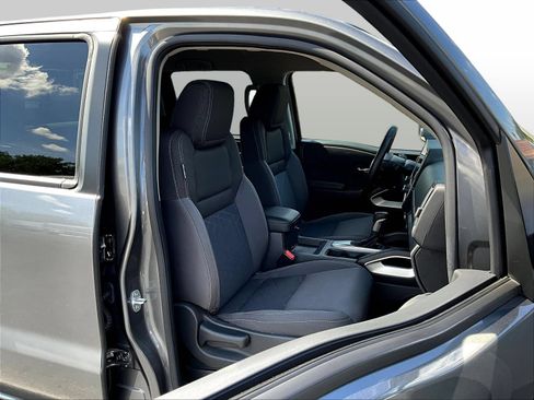 Used 2025 Nissan Frontier SV w/ SV Convenience Package AWD/4WD image 32