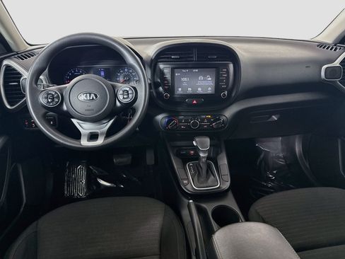 Used 2020 Kia Soul S FWD image 17
