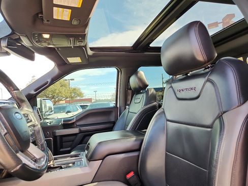 Used 2017 Ford F150 Raptor w/ Equipment Group 802A Luxury image 13