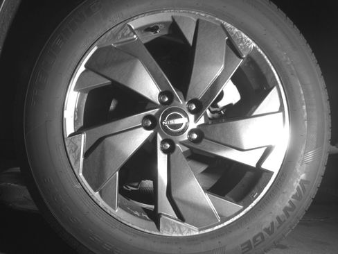 Used 2025 Nissan Rogue SV image 14