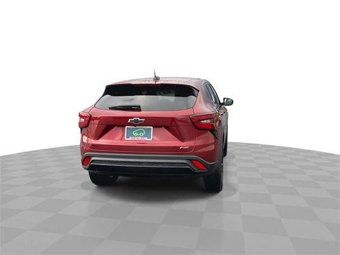 Certified 2024 Chevrolet Trax RS image 7