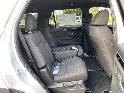New 2026 Honda Pilot Sport image 13