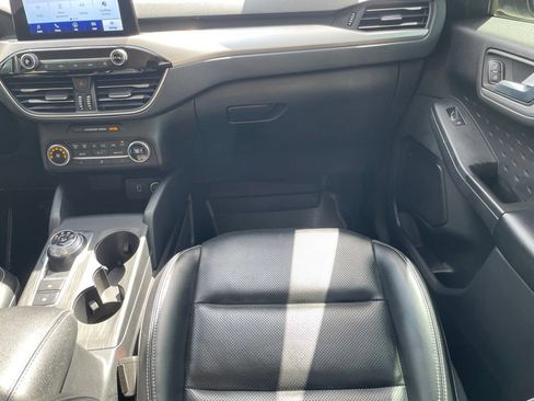 Used 2020 Ford Escape SEL FWD image 25