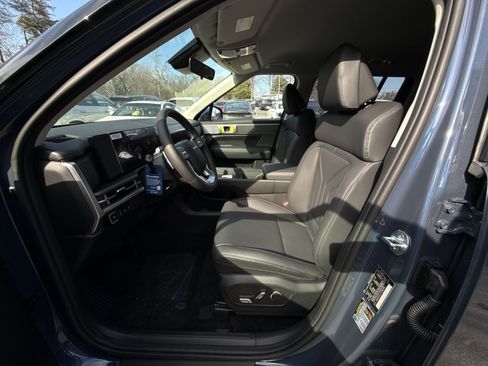 New 2026 Hyundai Santa Fe SEL w/ Tow & Go Package AWD/4WD image 13