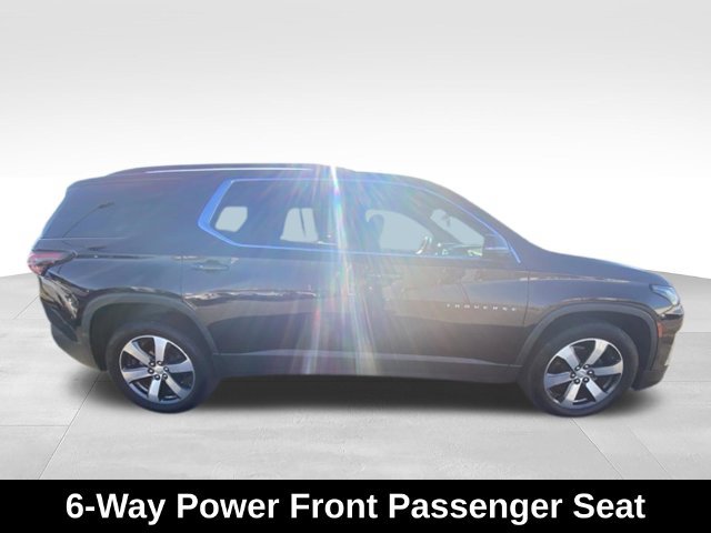 Used 2022 Chevrolet Traverse LT w/ LT Premium Package AWD/4WD image 16