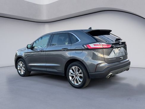 Used 2024 Ford Edge Titanium image 3