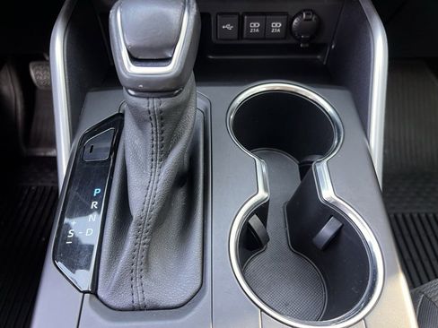 Used 2021 Toyota Highlander LE image 63