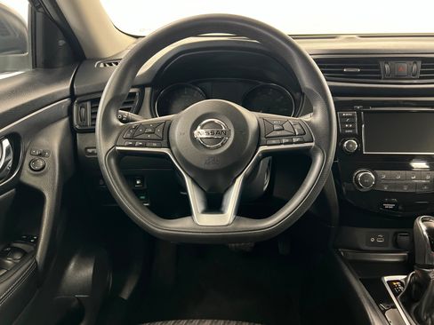 Used 2018 Nissan Rogue S AWD/4WD image 12