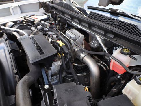 Used 2021 Chevrolet Silverado 2500 High Country AWD/4WD image 12