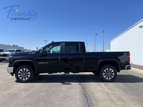 New 2026 Chevrolet Silverado 3500 LT w/ Convenience Package image 2