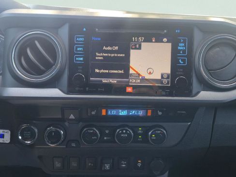 Used 2019 Toyota Tacoma TRD Pro AWD/4WD image 18