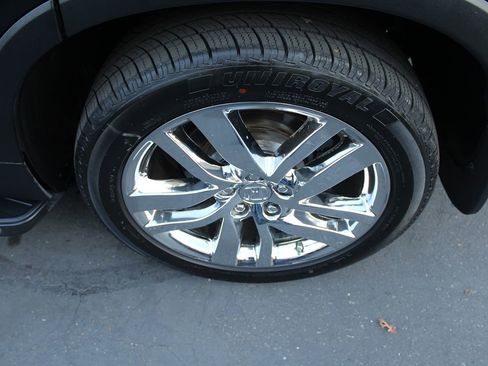 Used 2016 Honda Pilot Elite image 15