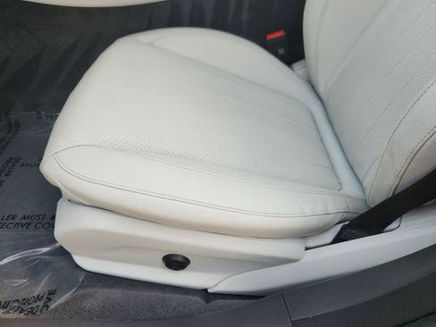 Used 2023 Mercedes-Benz E 350 Sedan image 24