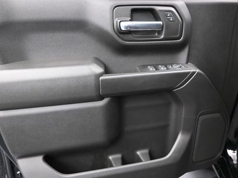 Used 2022 Chevrolet Silverado 1500 Custom Trail Boss w/ Safety Confidence Package image 11